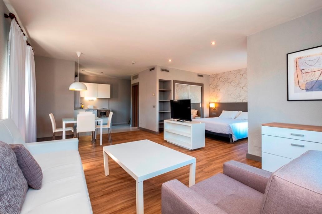 Hg Jardin De Menorca Aparthotel Son Bou Exterior foto