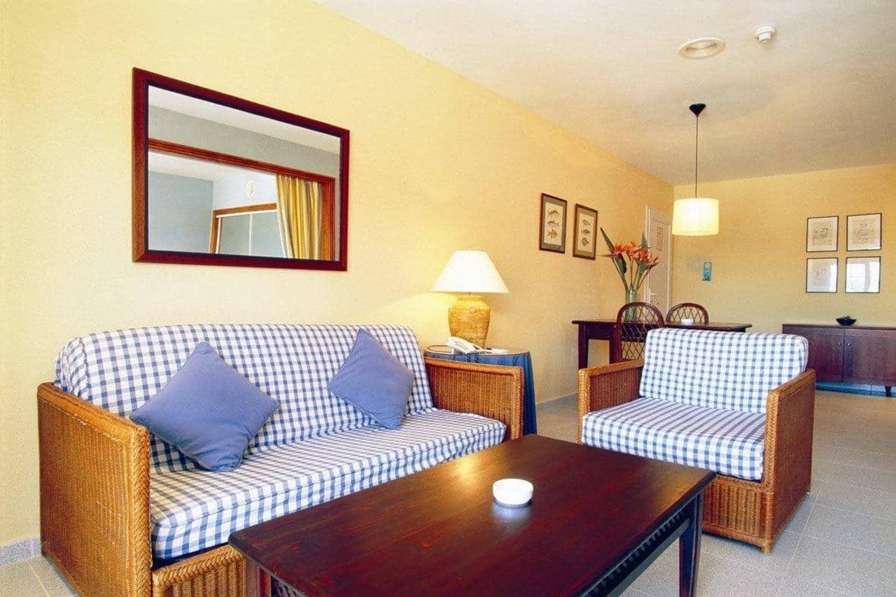 Hg Jardin De Menorca Aparthotel Son Bou Exterior foto